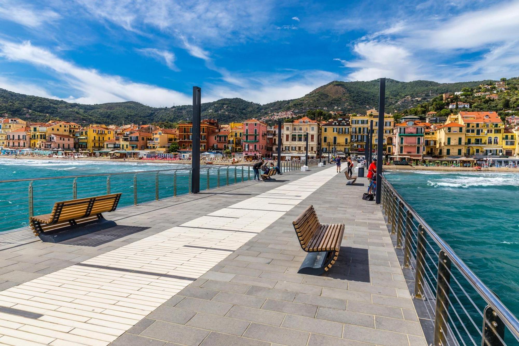 Bluemind Apartment 500M From Sea - Happy Rentals Alassio Eksteriør bilde